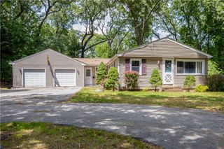 55 Marshall Avenue, Warwick, RI 02886