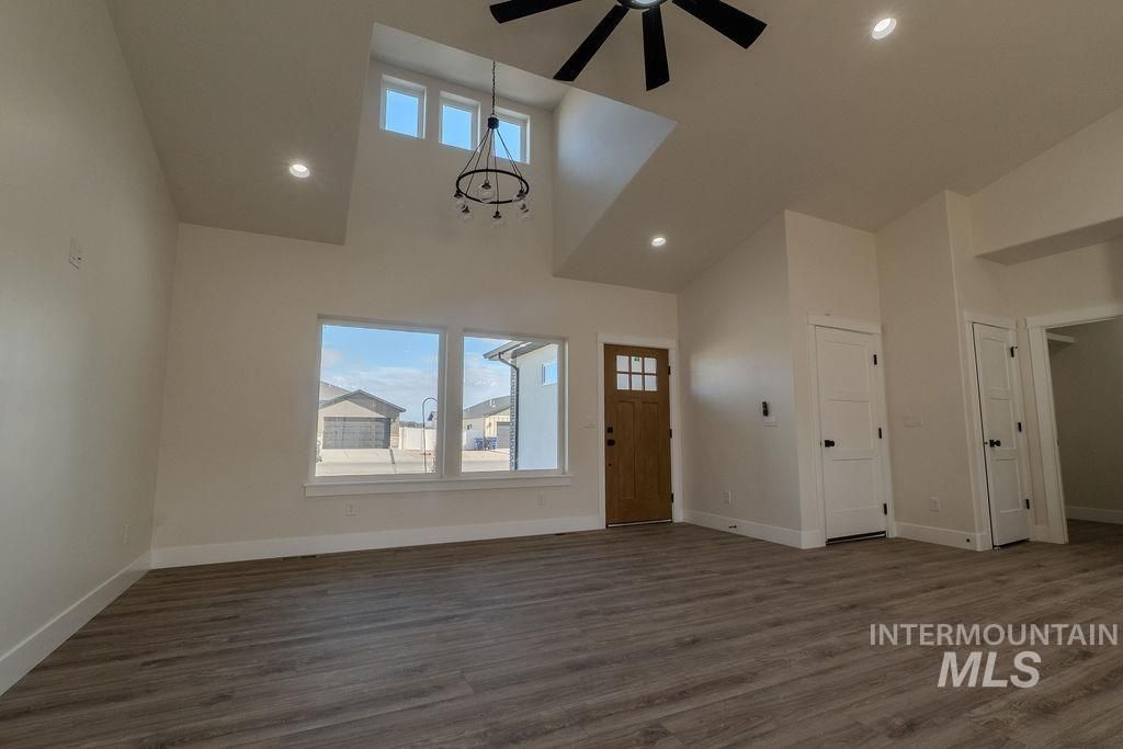 2015 Trae St, Jerome, ID 83338 photo 2
