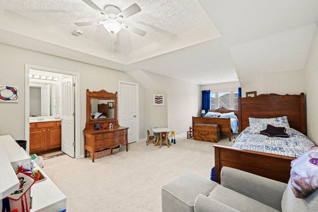 9056 Royal Oak Lane, Union, KY 41091