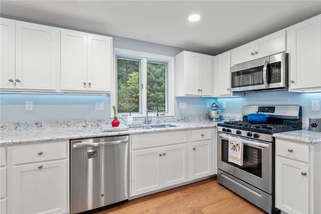 109 Scott Road, Cumberland, RI 02864