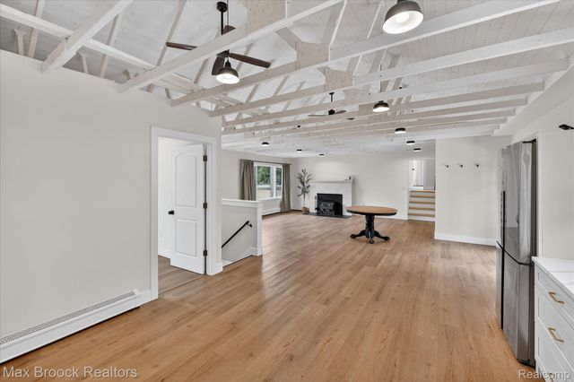 22525 Riverdale Drive, Southfield, MI 48033