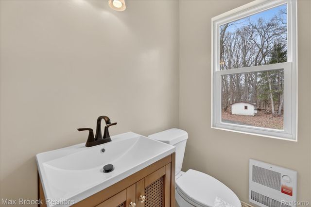 22525 Riverdale Drive, Southfield, MI 48033