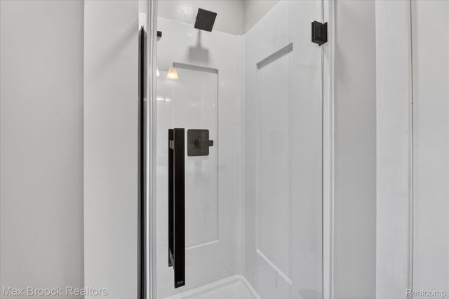 22525 Riverdale Drive, Southfield, MI 48033