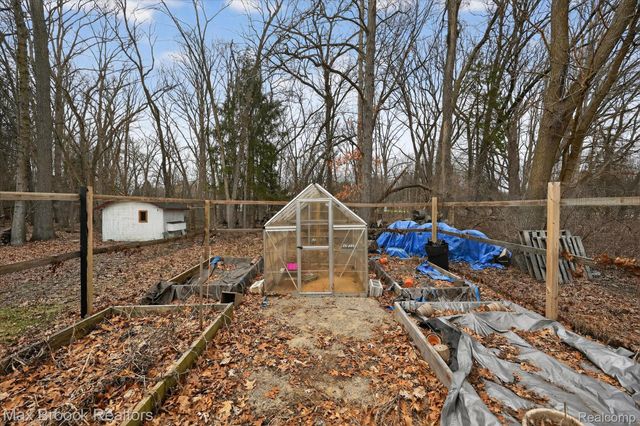 22525 Riverdale Drive, Southfield, MI 48033