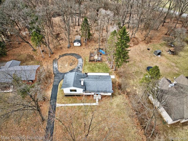 22525 Riverdale Drive, Southfield, MI 48033