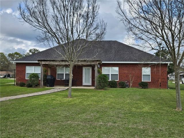 9850 Hall Road, Grand Bay, AL 36541