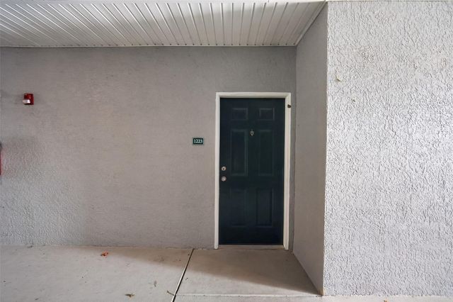18001 RICHMOND PLACE DRIVE 1223, Tampa, FL 33647
