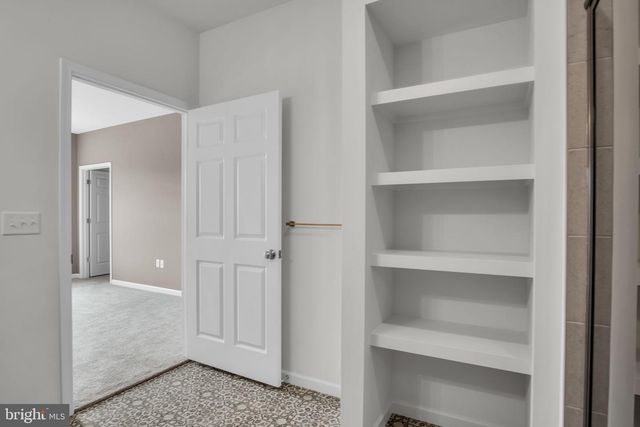 855 SHADOWBROOKE DR, Dover, PA 17315