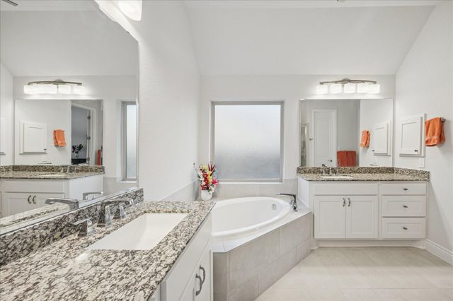 5014 Creekbend Drive, Fulshear, TX 77441