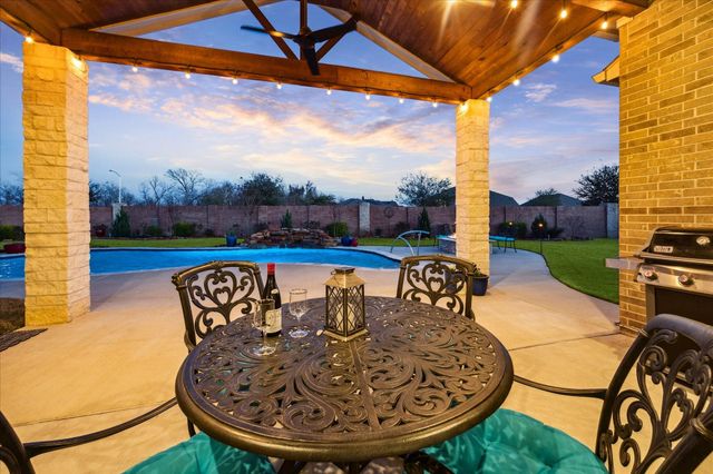 5014 Creekbend Drive, Fulshear, TX 77441