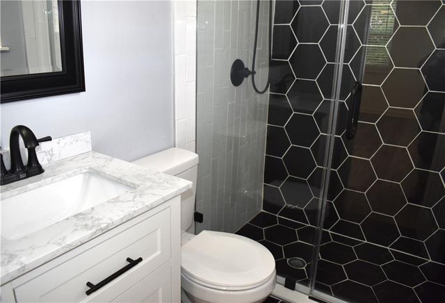 6208 Anthony Drive W, Theodore, AL 36582