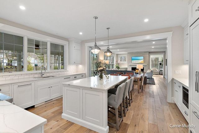 2725 Beechwood Drive SE, Grand Rapids, MI 49506