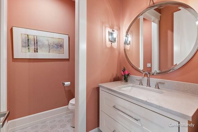 2725 Beechwood Drive SE, Grand Rapids, MI 49506