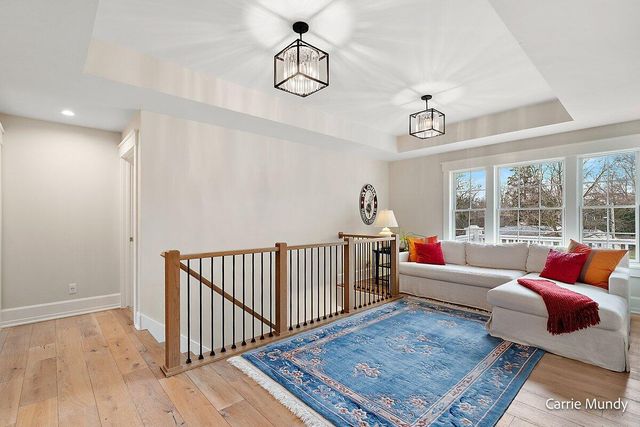 2725 Beechwood Drive SE, Grand Rapids, MI 49506