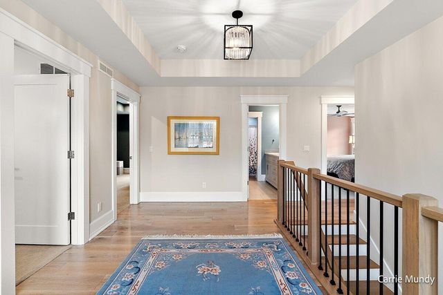 2725 Beechwood Drive SE, Grand Rapids, MI 49506