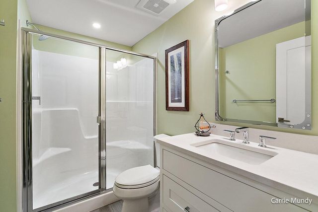 2725 Beechwood Drive SE, Grand Rapids, MI 49506