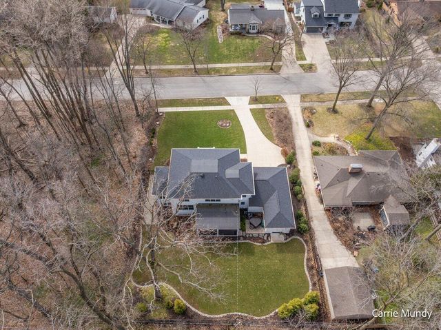 2725 Beechwood Drive SE, Grand Rapids, MI 49506