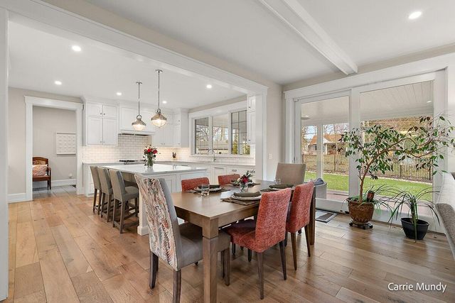 2725 Beechwood Drive SE, Grand Rapids, MI 49506