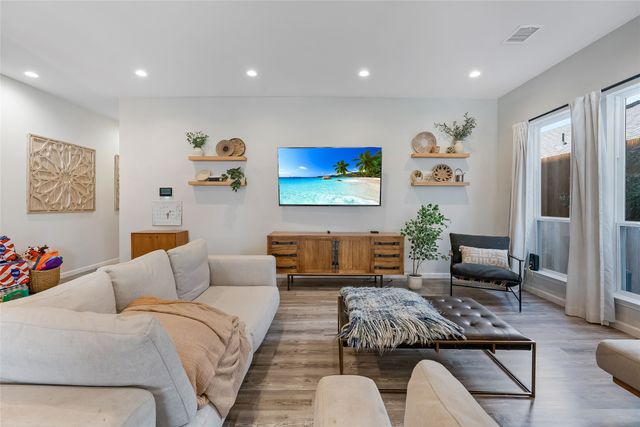 7224 Bayhill Lane, Rowlett, TX 75088