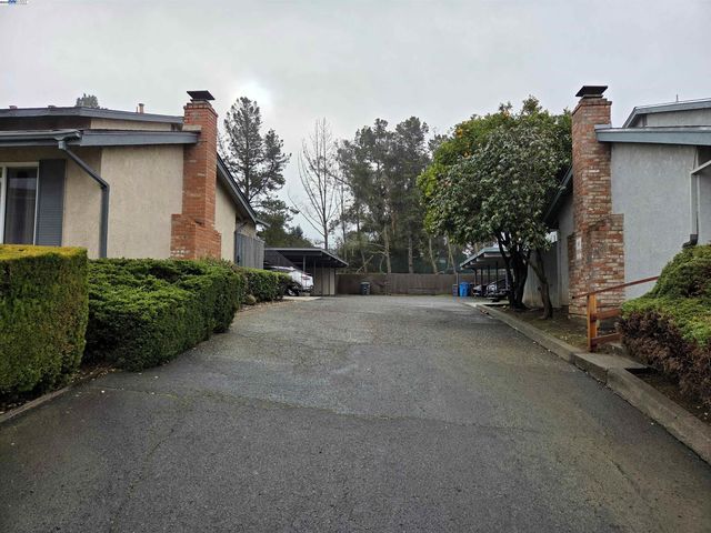 709 Pope Dr, Vallejo, CA 94591