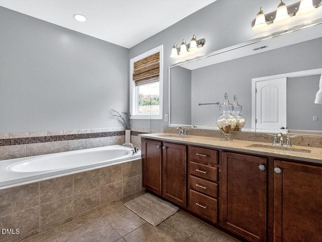 120 Wilders Woods Grove Lane, Clayton, NC 27527