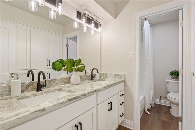 153 Eagle Canyon Drive, China Spring, TX 76633