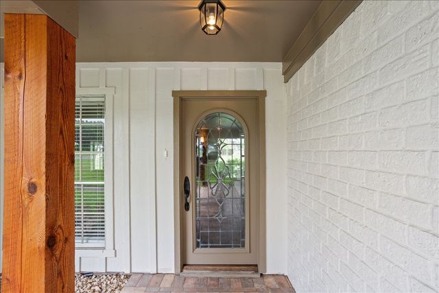 153 Eagle Canyon Drive, China Spring, TX 76633