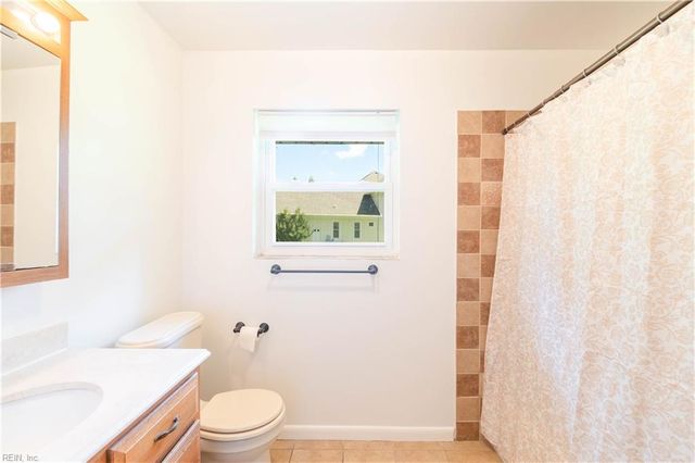 800 Pinecrest RD, Virginia Beach, VA 23464