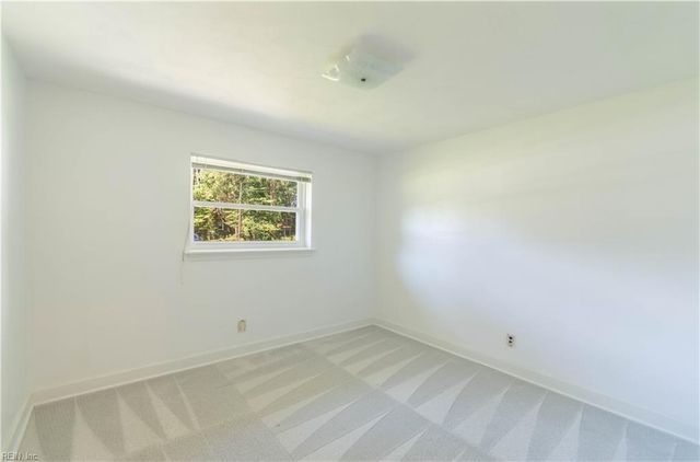 800 Pinecrest RD, Virginia Beach, VA 23464