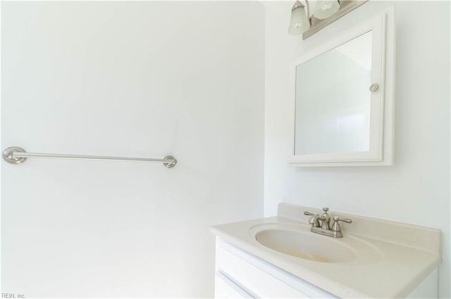 800 Pinecrest RD, Virginia Beach, VA 23464