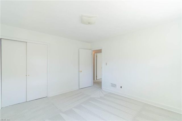 800 Pinecrest RD, Virginia Beach, VA 23464