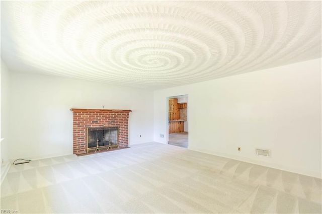 800 Pinecrest RD, Virginia Beach, VA 23464