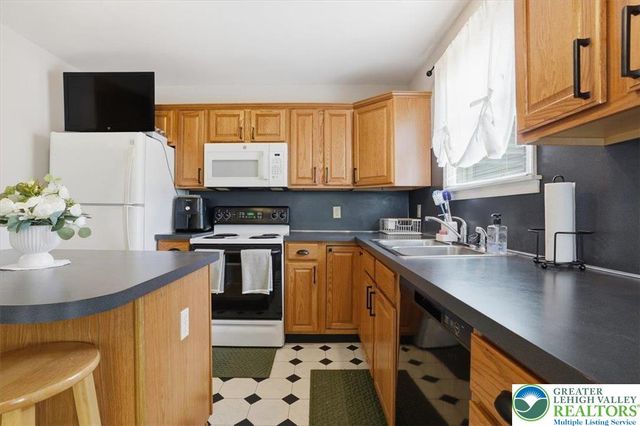 247 West Fairview Street, Bethlehem City, PA 18018