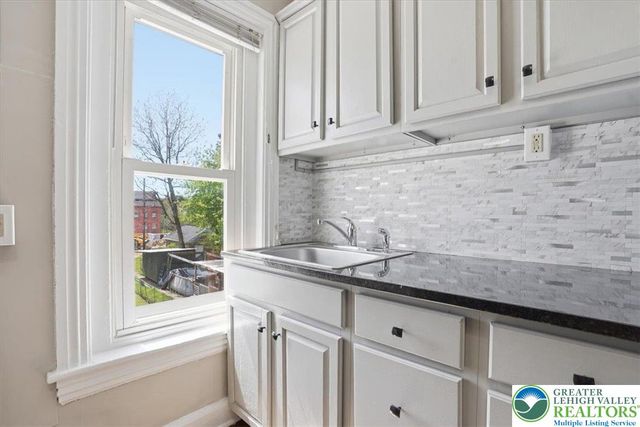 247 West Fairview Street, Bethlehem City, PA 18018