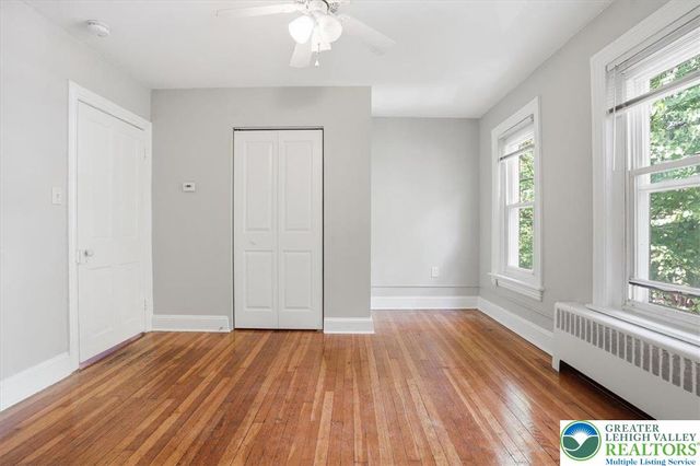 247 West Fairview Street, Bethlehem City, PA 18018