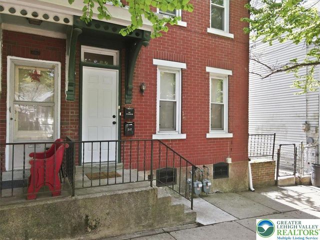 247 West Fairview Street, Bethlehem City, PA 18018