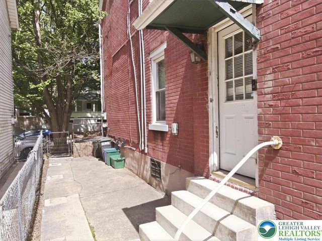 247 West Fairview Street, Bethlehem City, PA 18018
