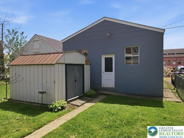 247 West Fairview Street, Bethlehem City, PA 18018