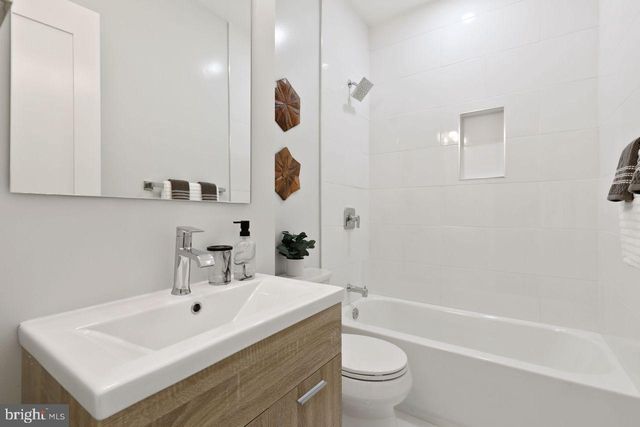 1023 FLORIDA AVE NE, Washington, DC 20002