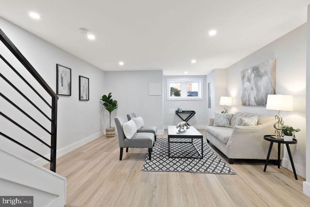 1023 FLORIDA AVE NE, Washington, DC 20002