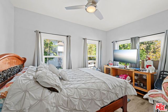 816 Terrace 49, Los Angeles, CA 90042