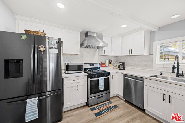 816 Terrace 49, Los Angeles, CA 90042