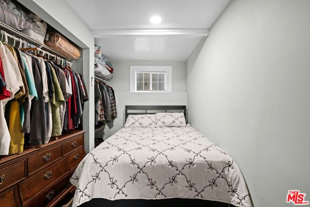 816 Terrace 49, Los Angeles, CA 90042