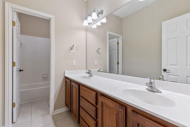 2227 Buena Vista LN, Round Rock, TX 78665
