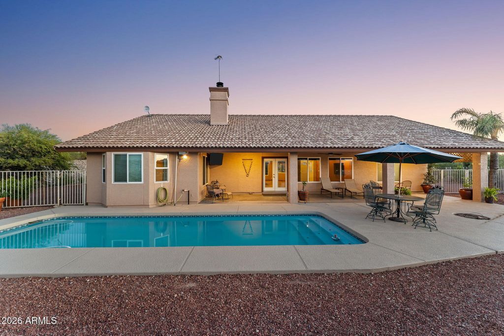90 W TURTLEBACK Lane, Wickenburg, AZ 85390 — photo 2