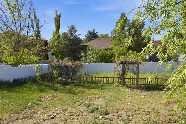 2811 W LASTRADA WAY, Riverton, UT 84065
