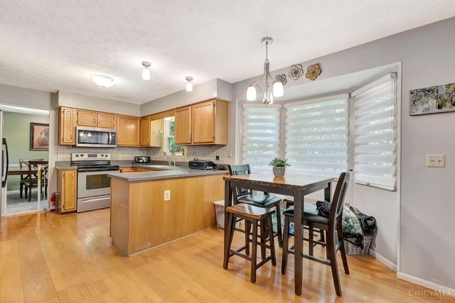 2352 Neeb Road, Green Twp, OH 45233