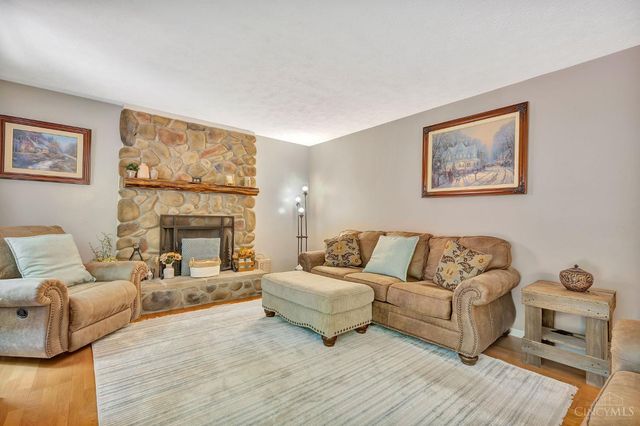 2352 Neeb Road, Green Twp, OH 45233