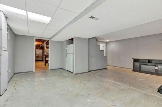 2352 Neeb Road, Green Twp, OH 45233