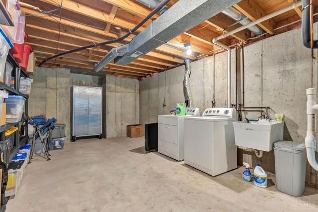 2352 Neeb Road, Green Twp, OH 45233